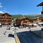 Skyrim Apartment - City Centre